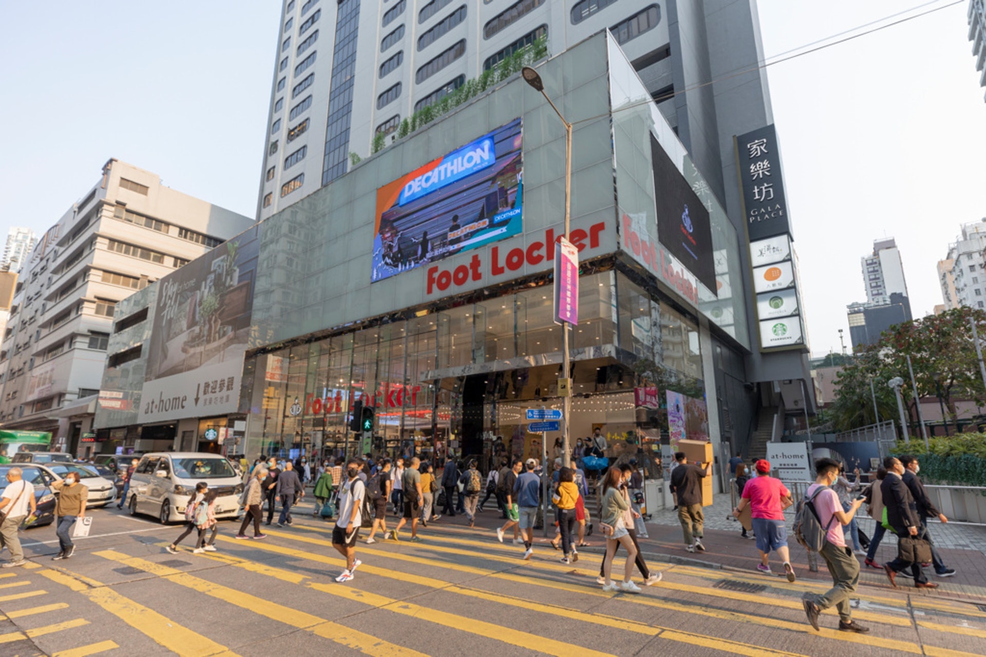 Foot Locker旺角家樂坊分店。(資料圖片) Foot Locker旺角家樂坊分店。(資料圖片)