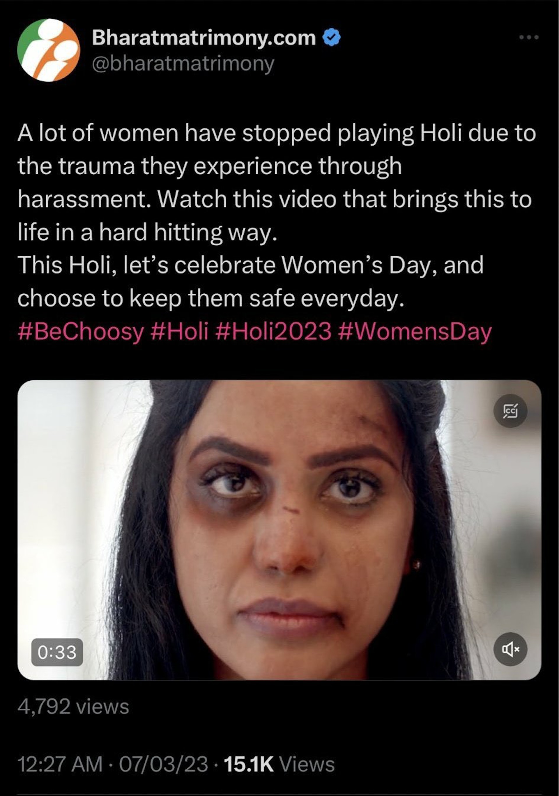 印度灑紅節常發生針對女性的性暴力事件，近年有不少人呼籲重新思考其慶祝方式。（Twitter@BharatMatrimony）