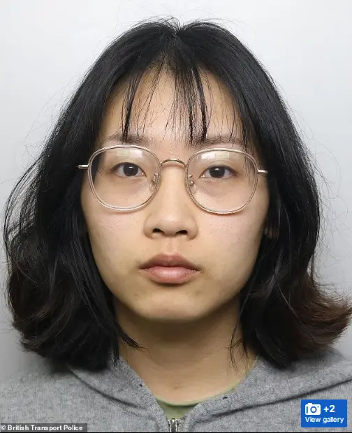 25歲女學生Wanqinq Yu